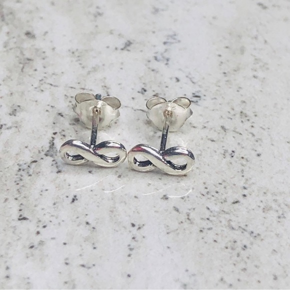 925 Sterling Silver Infinity Stud Earrings - Picture 1 of 10